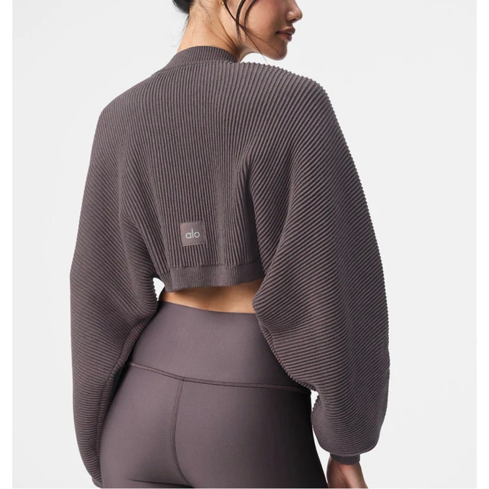 Alo Yoga Denim Knit Shawl in Raisinette/ Black size M/L- NWT - Picture 7 of 8